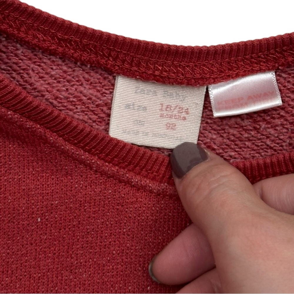 Zara Baby Red Crewneck Sweater - size 18/24 months - Follow the Rainbow - Picture 2 of 4
